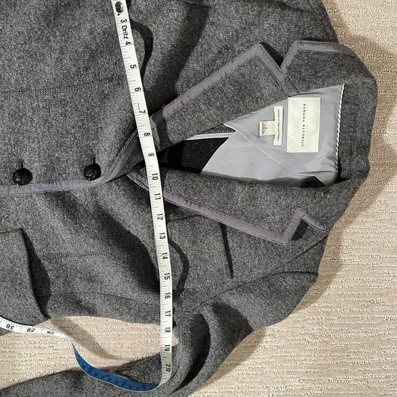 Banana Republic Grey Wool Knit Blazer Size 4 Italian Fabric - Picture 12 of 13